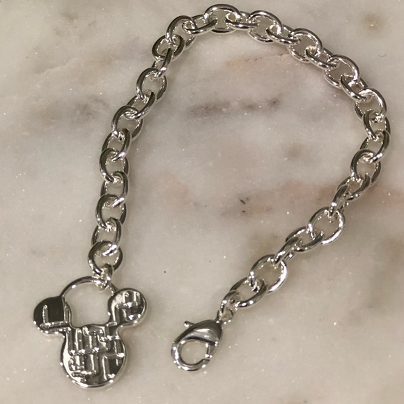 ✨NEW✨ Silver Mickey Mouse Charm Bracelet - Picture 7 of 7
